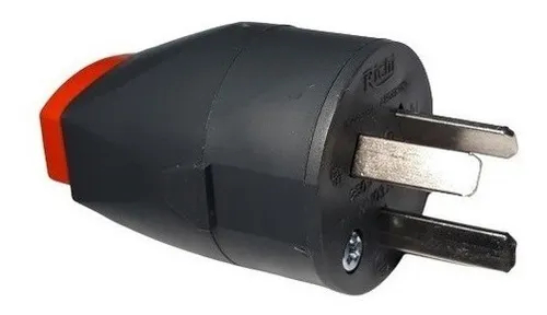 Ficha Macho Toma a Tierra Salida Trasera 250v 10A Richi